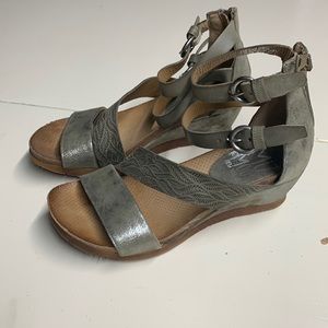 Miz Mooz Sandals size 7